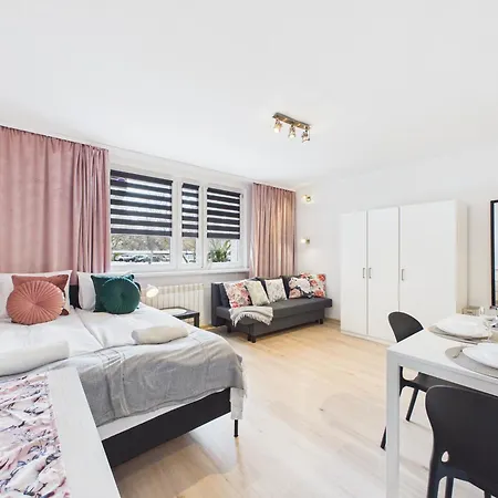 Grojecka Superapart - Near Sczesliwicki Park 바르샤바