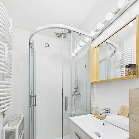 Grojecka Superapart - Near Sczesliwicki Park 바르샤바