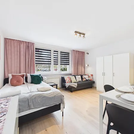 Grojecka Superapart - Near Sczesliwicki Park *