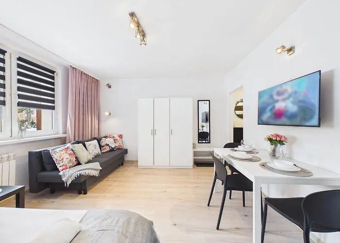 Grojecka Superapart - Near Sczesliwicki Park Apartment *