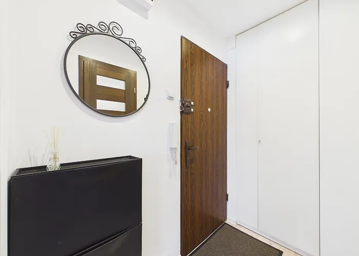 Grojecka Superapart - Near Sczesliwicki Park Apartment