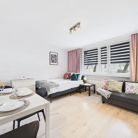 Grojecka Superapart - Near Sczesliwicki Park דירה